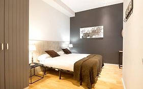 レント トップ アパートメンツ ランブラ カタルーニャ